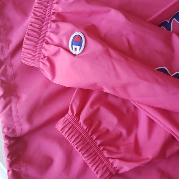 Champion 💕 half zip windbreaker - Picture 3 of 5